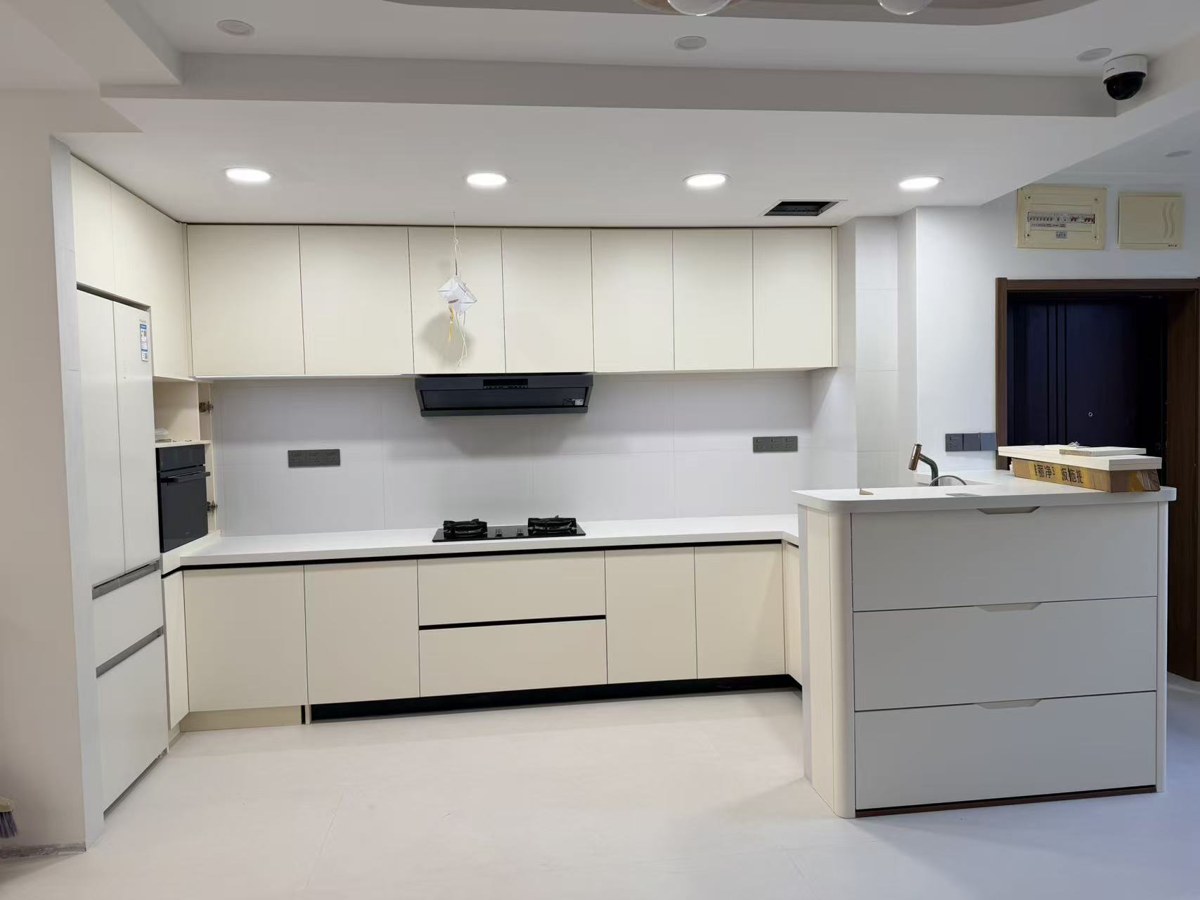 White kitchen cabinetry shown in existing Huiqiao source photography